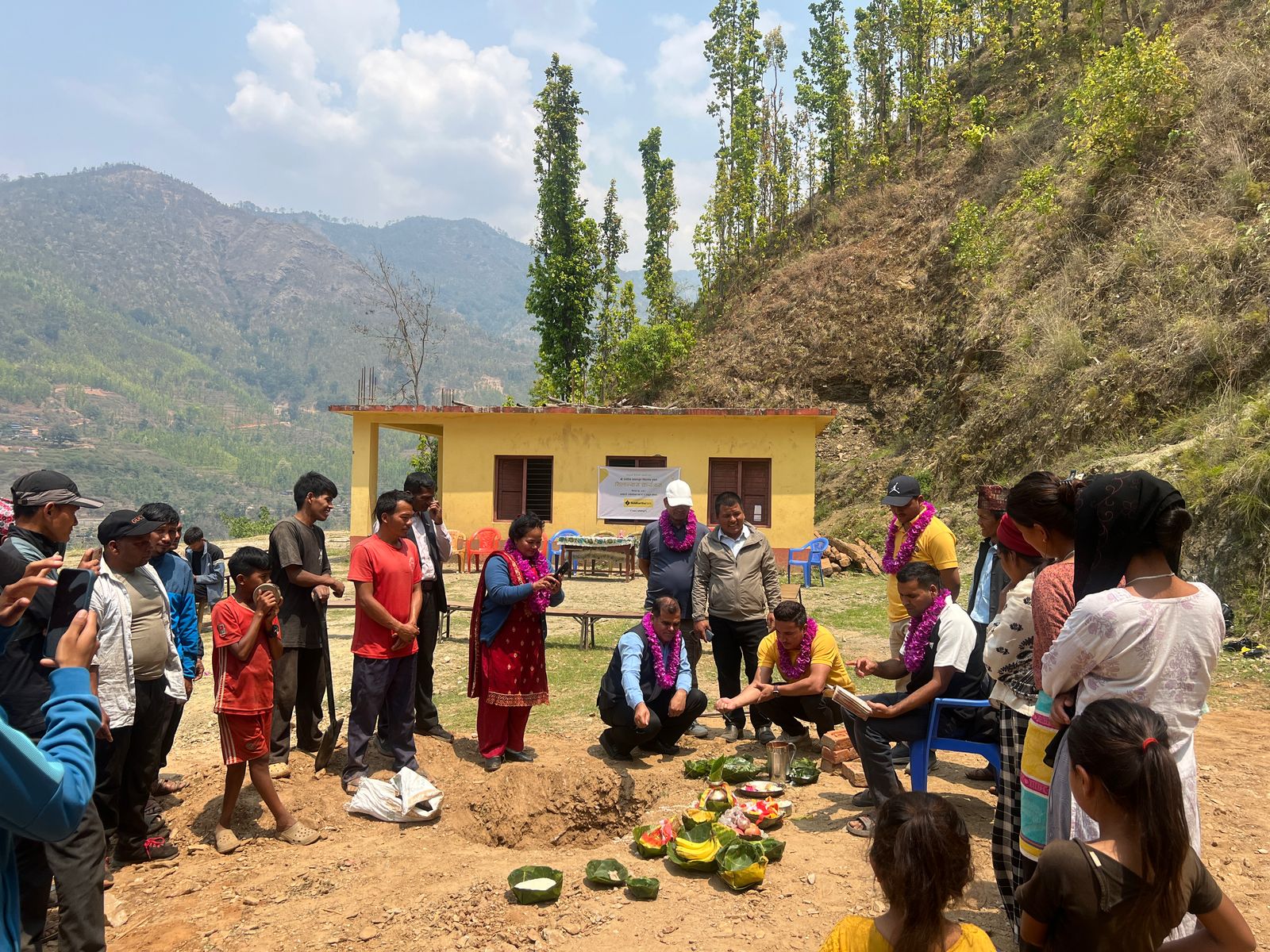 सिद्धार्थ बैंकको सहयोगमा जनप्रिय आधारभूत विद्यालय भवनको पुनर्निर्माण सुरु