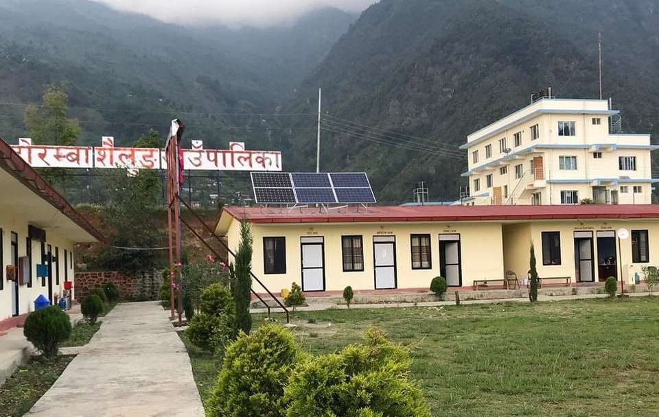 दोरम्बा शैलुङको टोकरपुरमा पहिरोले गाई–बाच्छा पुर्यो, पाँच घर जोखिममा