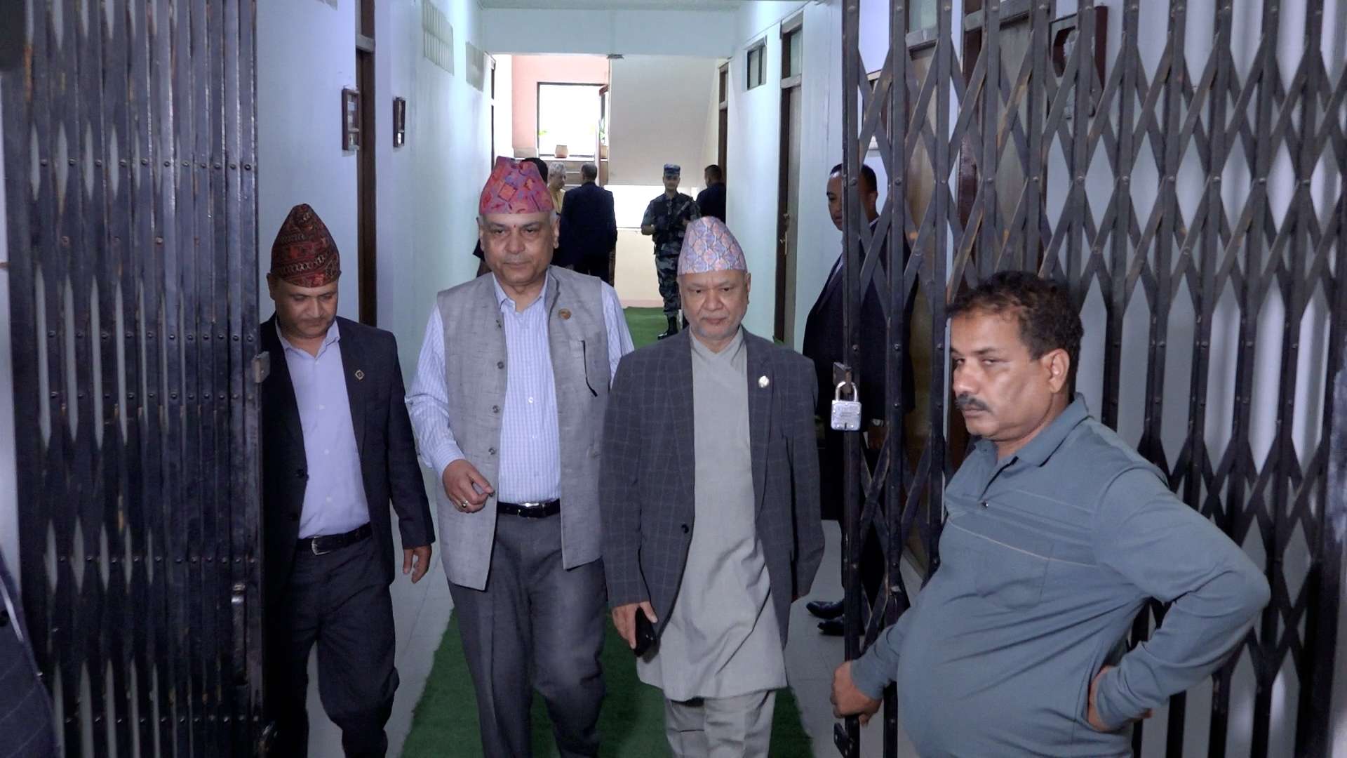 शिक्षा विधेयक पासगर्ने दबाबमा मन्त्री पन्त, कांग्रेस कार्यालयमै पुगेर छलफल