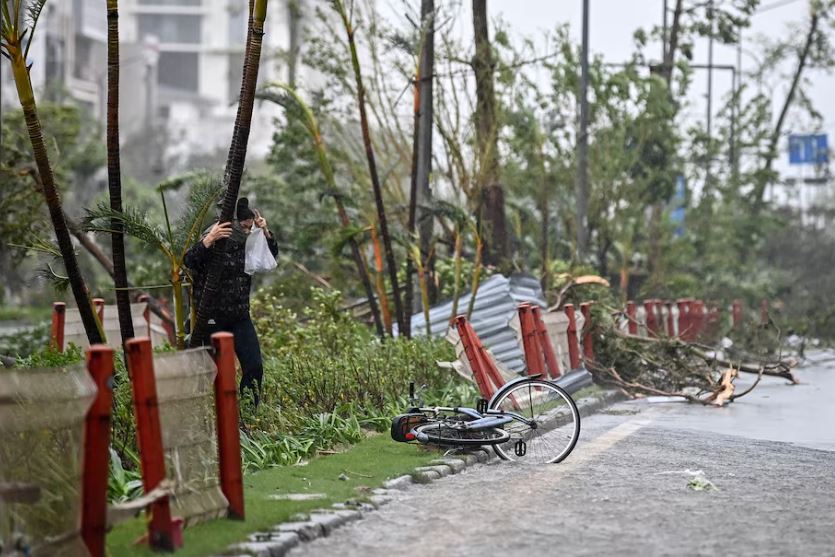 वुटिप टाइफुनका कारण भियतनाममा तीन जनाको मृत्यु