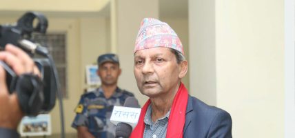 पूर्वअध्यक्ष रेग्मीद्वारा बाढी प्रभावितलाई सहयोगका लागि आह्वान