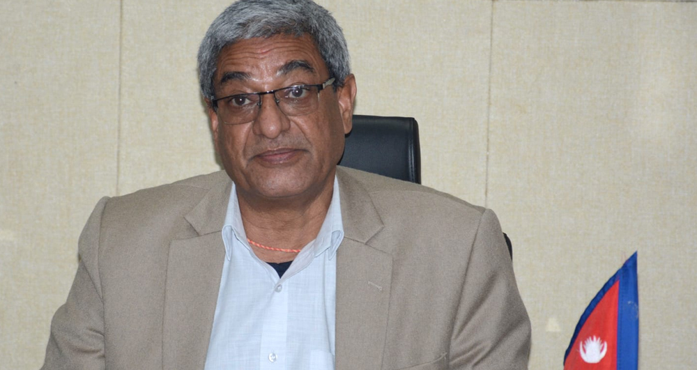 अध्यागमनमा मापदण्ड र कार्यविधिअनुसार कर्मचारी खटाउन गृहमन्त्री लेखकको निर्देशन