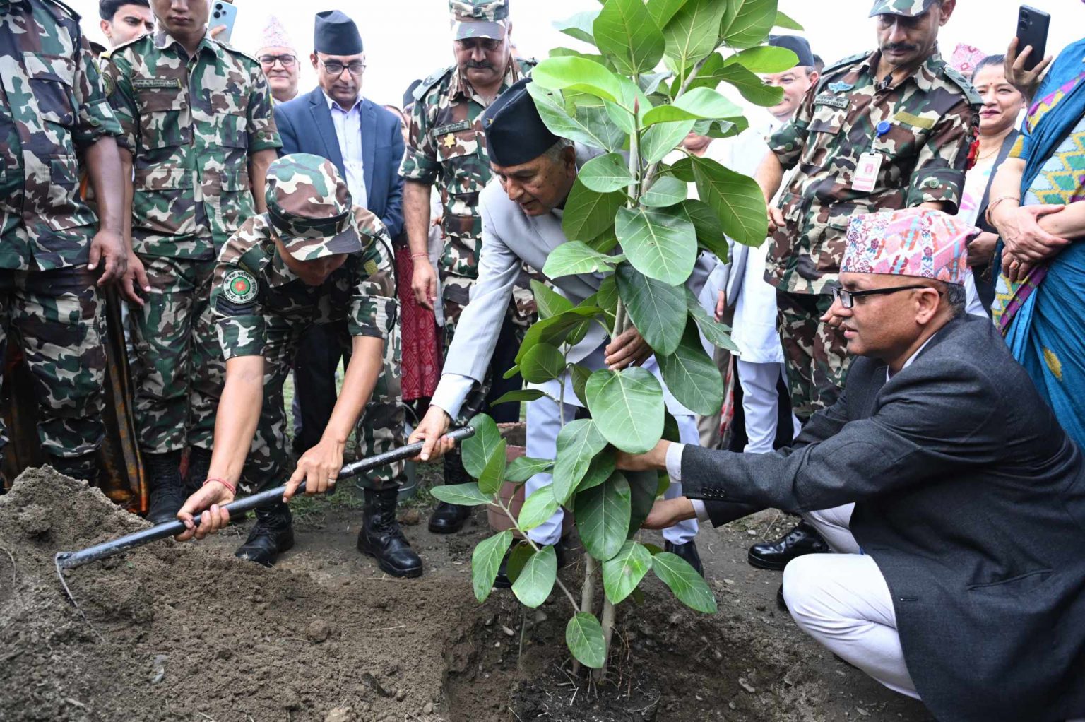 संस्थामा अनुशासन र कर्तव्यपरायणता भए मात्रै चुरे संरक्षणको काम प्रभावकारी हुन्छ : राष्ट्रपति पौडेल