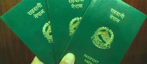 राहदानी बनाउन स्पेनको बेनिड्रोमबाट २५२ को आवेदन