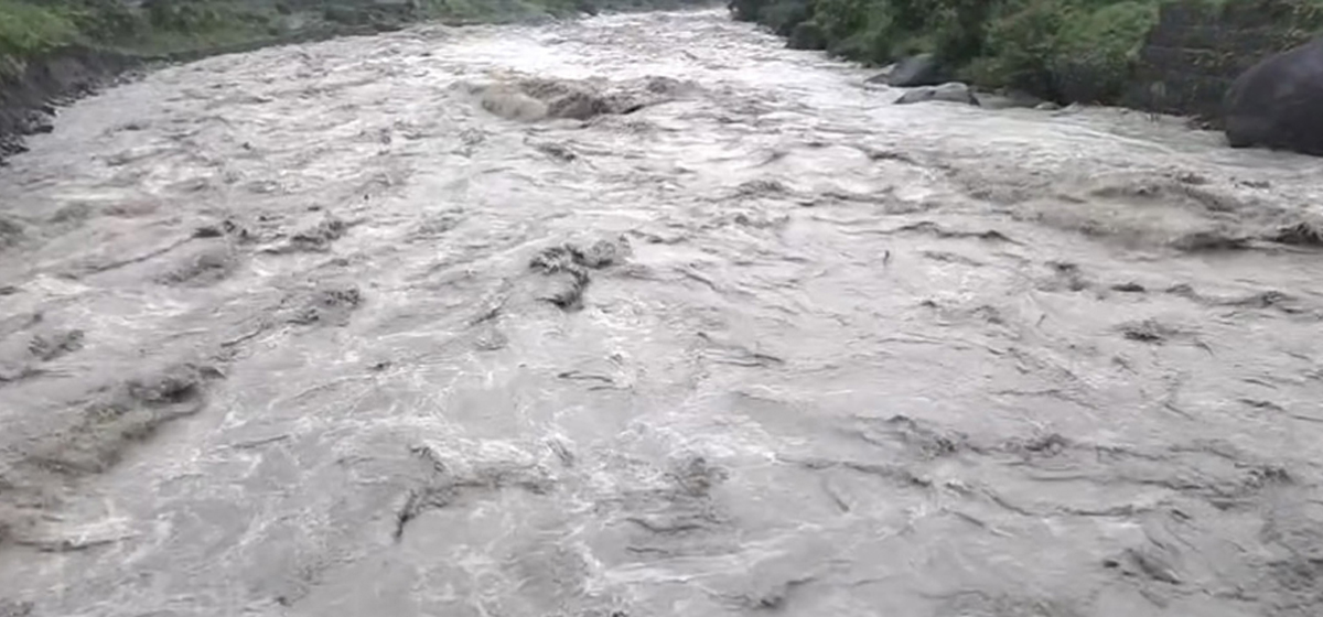भोटेकोसीमा फेरि बाढी, सतर्क रहन आग्रह