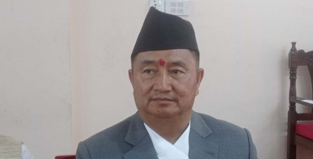 मुख्यमन्त्री लामाद्वारा चार मन्त्रीको पदमुक्त