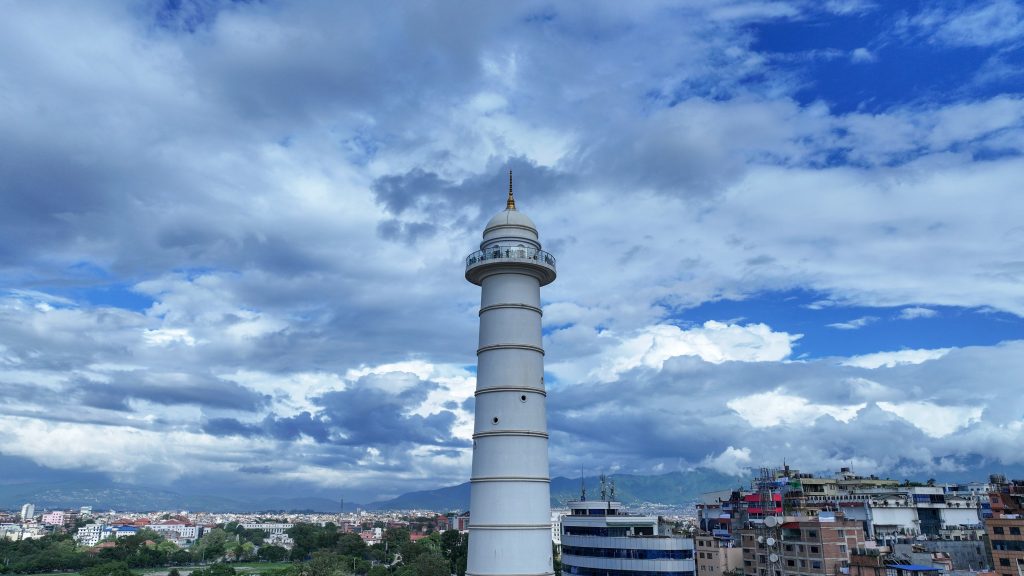तस्विरमा हेर्नुहोस् धरहरा वरपरको क्षेत्र