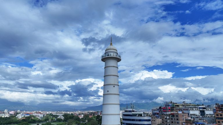 तस्विरमा हेर्नुहोस् धरहरा वरपरको क्षेत्र