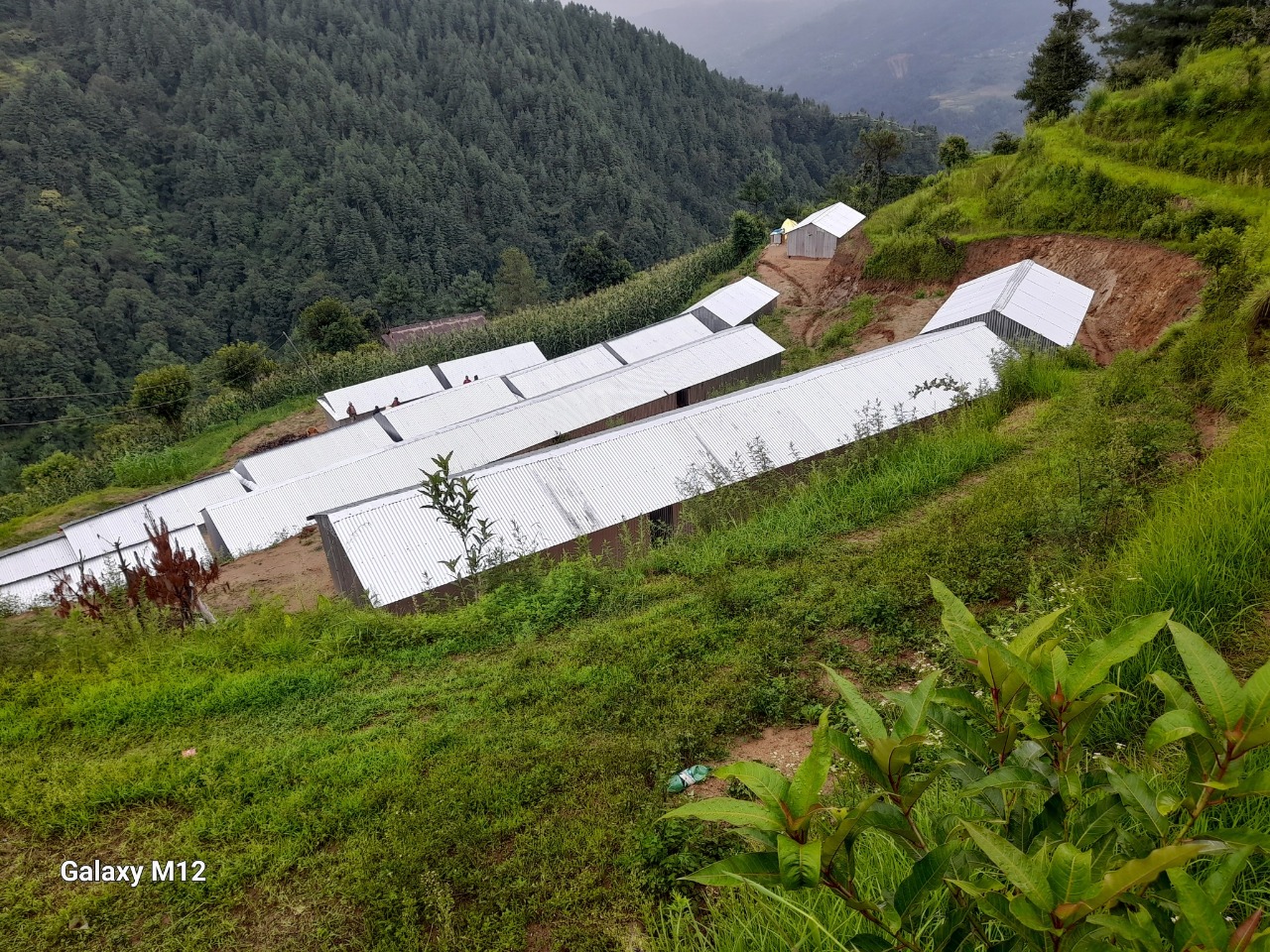डडुवाका पहिरो पीडित थामी समुदायलाई २२ अस्थायी आवास हस्तान्तरण