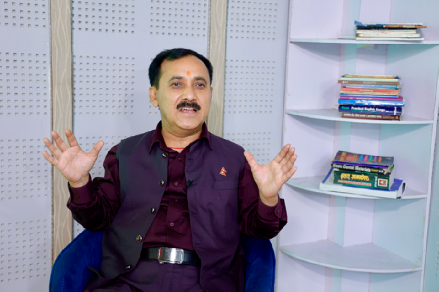 सांसदसँग संवाद : विवेकभन्दा आवेग हाबी हुँदा संसदमा अवरोध र बहिष्कार प्रवृत्ति बढेका हुन् – सांसद विश्वप्रकाश शर्मा
