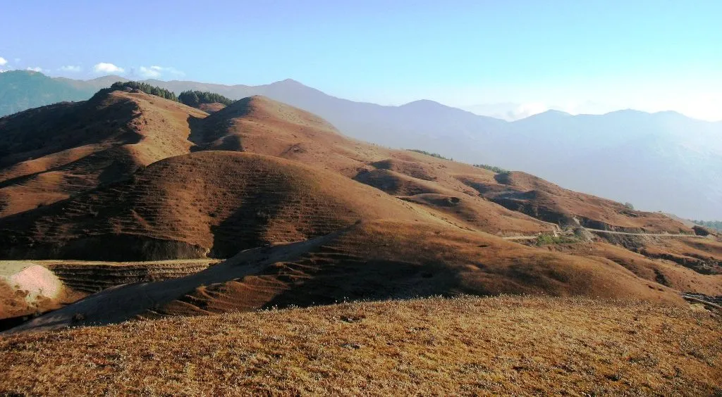 पर्यटकका लागि सहज गन्तव्य बन्दै भोजपुरको ‘चखेवा भञ्ज्याङ’
