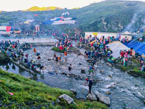 तिर्थालुको आकर्षणमा त्रिवेणी पाटन (फोटो फिचर)