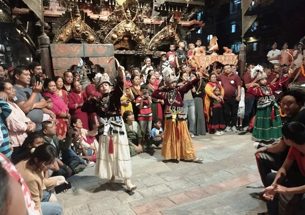 मध्यपुरथिमिको बोडेमा नीलबाराही नाच सुरु