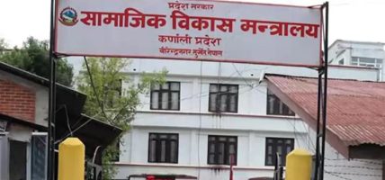सेवा प्रवाहमा सुधारको प्रयास, फ्रन्ट डेस्कका कर्मचारीलाई नागरिक केन्द्रित प्रशिक्षण