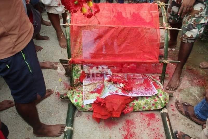 रसुवाका बाढीमा बेपत्ता प्रहरी जवानको कुशको शब बनाएर दाहसंस्कार