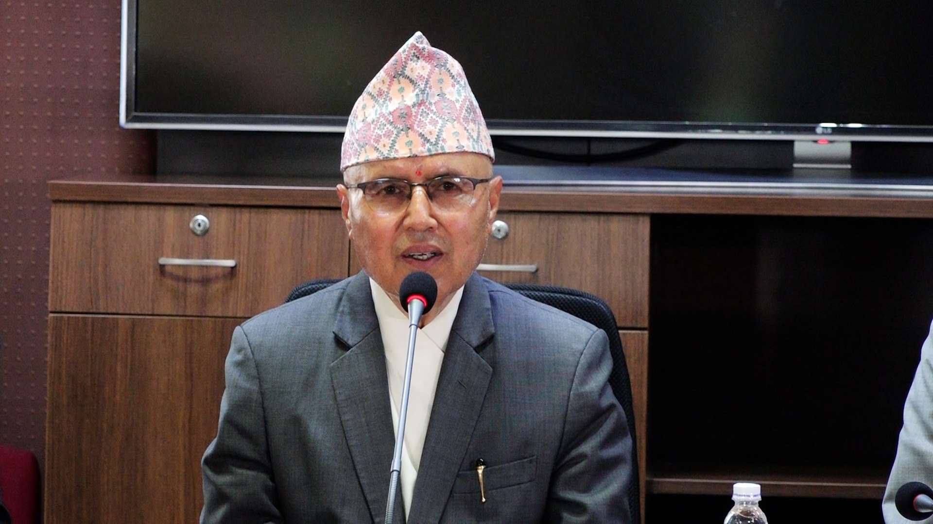 अर्थमन्त्री खनालले कार्यान्वयन गर्ने भनेको प्रतिवेदनमा के छ ?