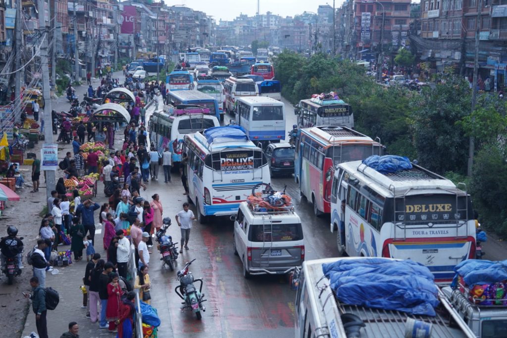 एकैदिन एक लाख ११ हजार बाहिरिए