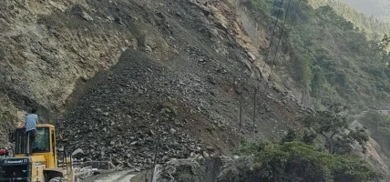 तुइन खोलामा पहिरो रोकथाम सुरु