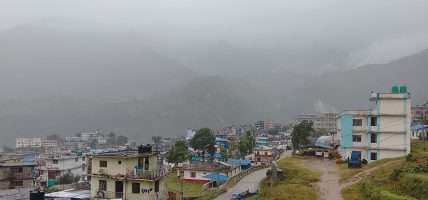 बाजुरामा सोमबार राती देखि लगातार वर्षा, चिसो बढ्यो