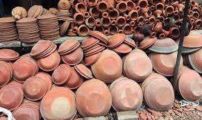 माटोका सामान बिक्री हुन छाडेपछि पुर्ख्यौली पेसा सङ्कटमा