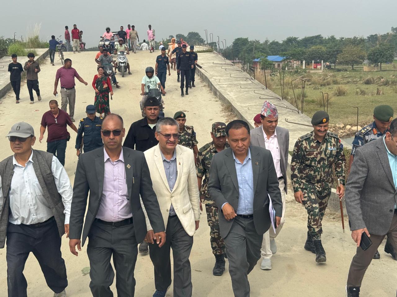 १४ वर्षदेखि अलपत्र पारिएको कन्काई पुलको निरीक्षणमा पुगे कुलमान (भिडियो सहित)