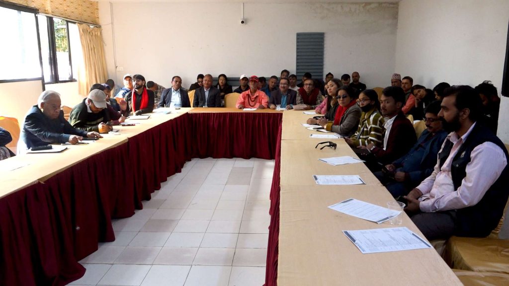 राजनीतिभन्दा बाहिर गएर मुलुकमा परिवर्तन आउँदैन् : विज्ञ सुवेदी
