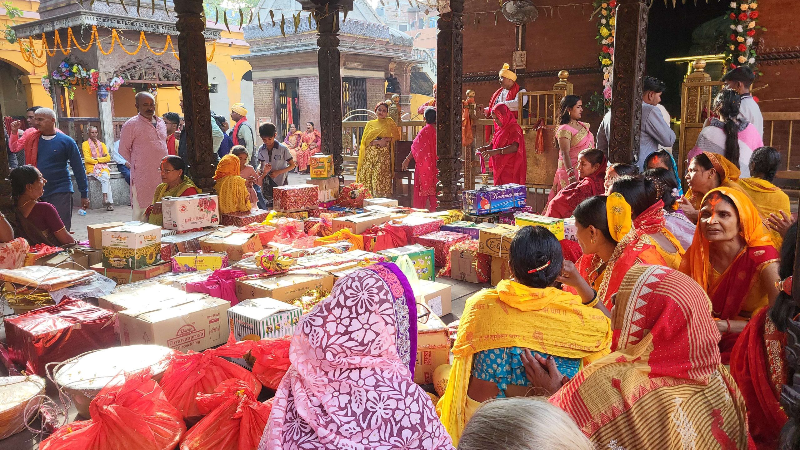 राम मन्दिरबाट पुछारीको भार जानकी मन्दिर पठाइयो