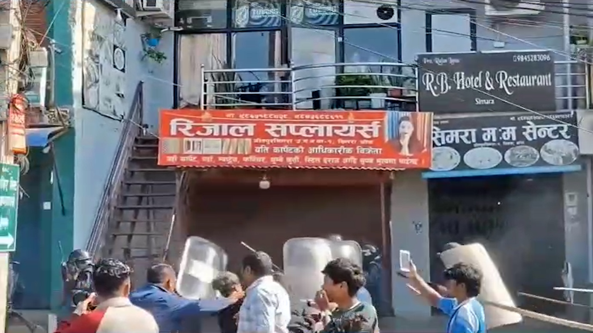 सिमरा घटना: दुवै  पक्ष संवादतर्फ उन्मुख (भिडियो सहित)