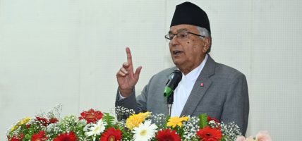 राष्ट्रपति पौडेलद्वारा अध्यादेशका बारेमा संविधानविद् तथा कानुनविद्सँग परामर्श