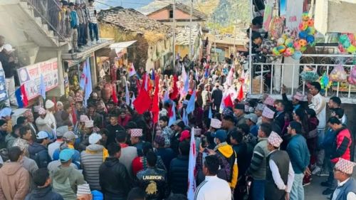 एमाले बाजुराको जनप्रदर्शन कार्यक्रम सम्पन्न,जनसचेतना र दबाव सृजना गर्नुपर्नेमा नेताहरुको जोड