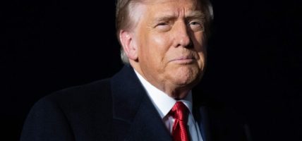 हार्वर्डसँग एक अर्ब डलर क्षतिपूर्तिको माग