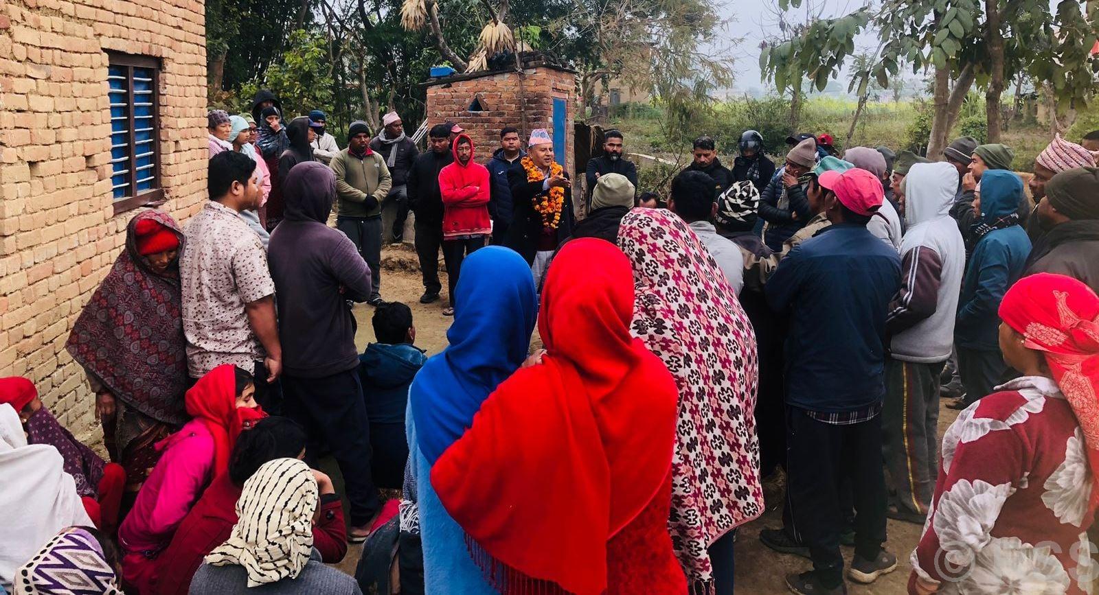 मतदातासँग प्रत्यक्ष संवादमा शंकर पोखरेल