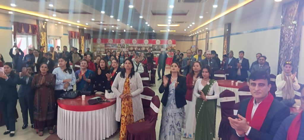 मेची जोन अन्तर्गत हिमालयन लाइफको एमडीआरटी सम्मान कार्यक्रम सम्पन्न