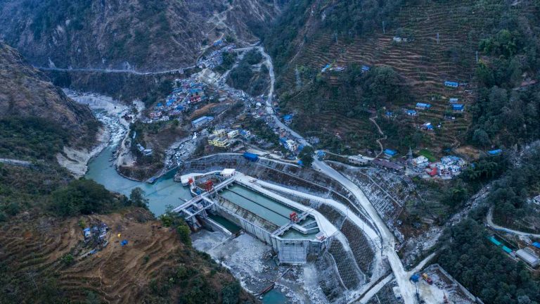 सिन्धुपाल्चोकको हेली रिसोर्टबाट देखिएका मनमोहक दृश्यहरू
