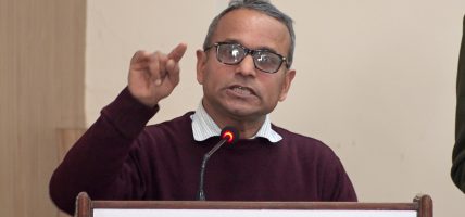 नयाँ दलहरुमा केही खास समूदायको मात्र वर्चश्व छ : विश्लेषक शाह