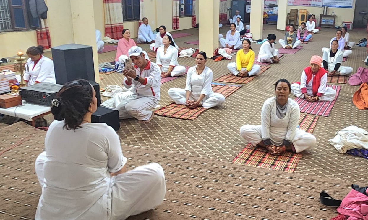 ‘आधुनिक चिकित्ससँगै आयुर्वेद, योग र ध्यानलाई प्रोत्साहन गर्ने कदम सकारात्मक’