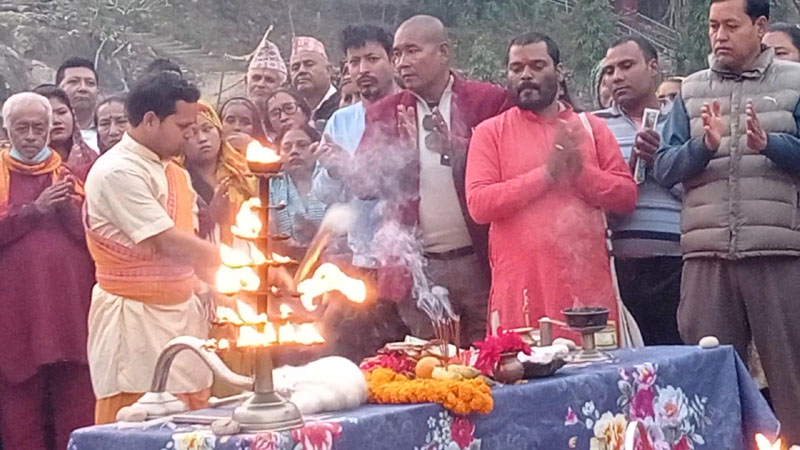 कमला नदीमा सन्ध्या आरती सम्पन्न