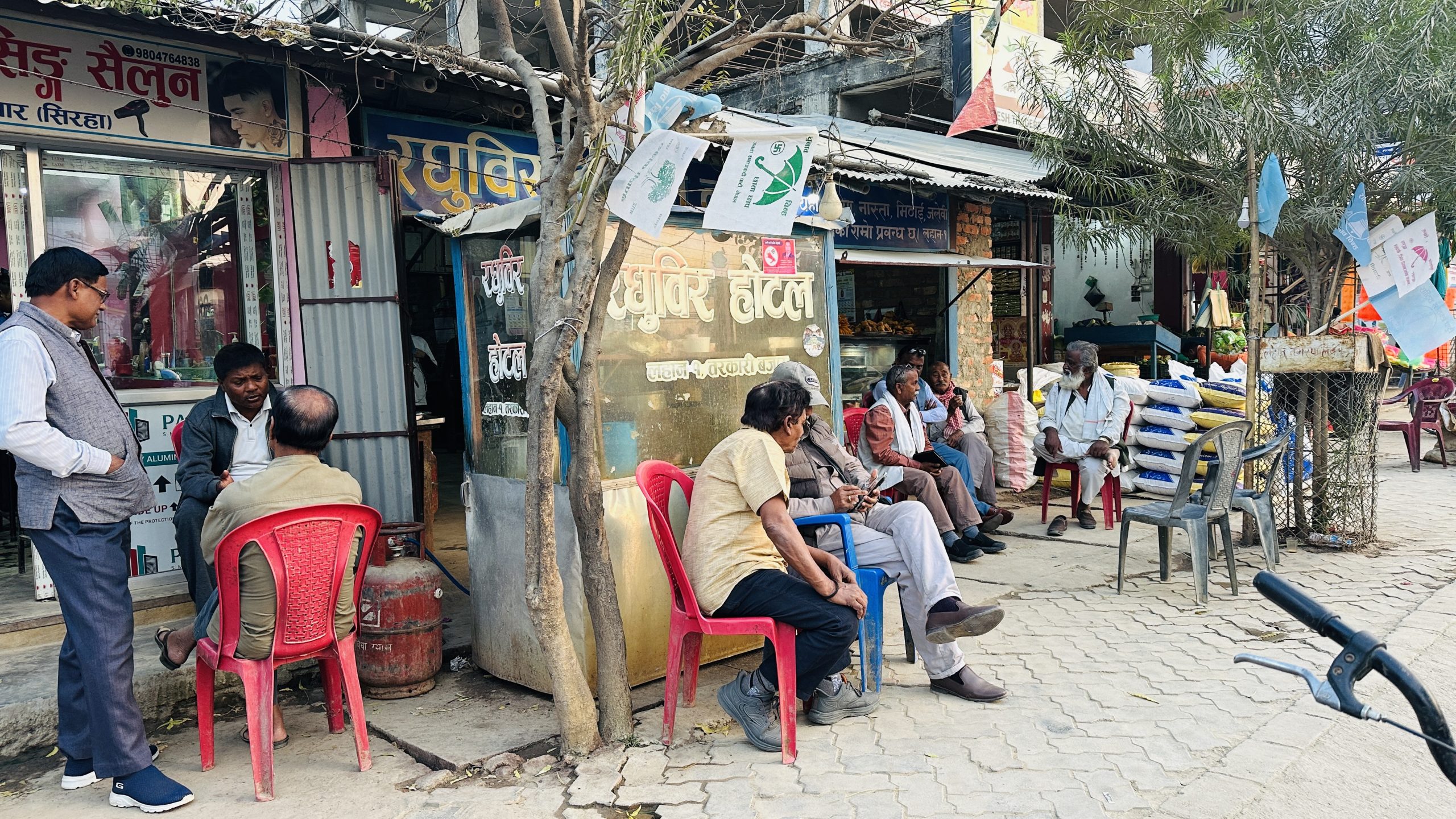 पुराना प्रतिबद्धताको हिसाब माग्दै सिरहाका मतदाता