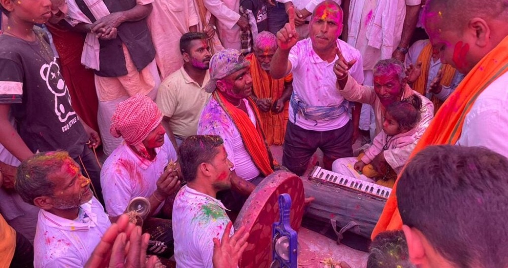 मिथिलाञ्चलका गाउँगाउँमा जोगिरा सररर…