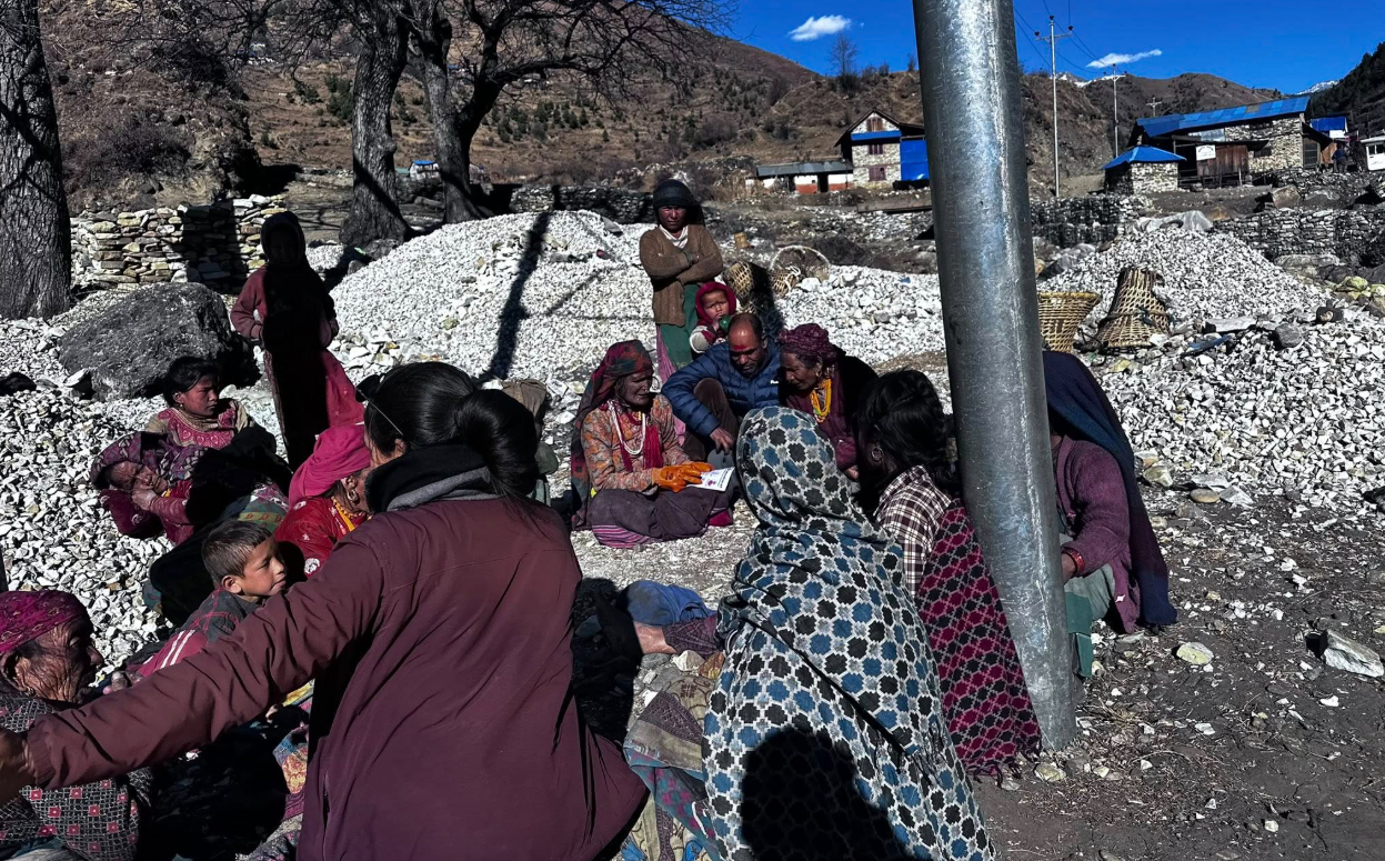 अष्ट्रेलियाको बसाई त्यागेर जुम्लामा घरदैलो गर्दै मनऋषि