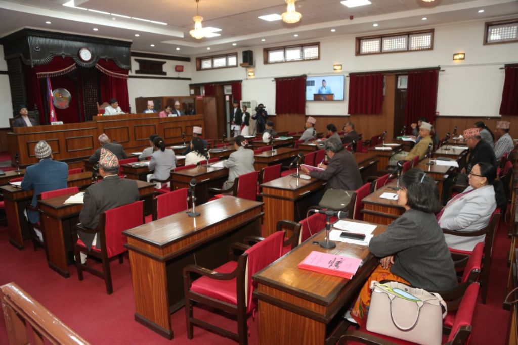 राष्ट्रियसभा : विस्थापित सुकुम्बासीलाई खान, बस्न र औषधापचारको व्यवस्था गर्न माग
