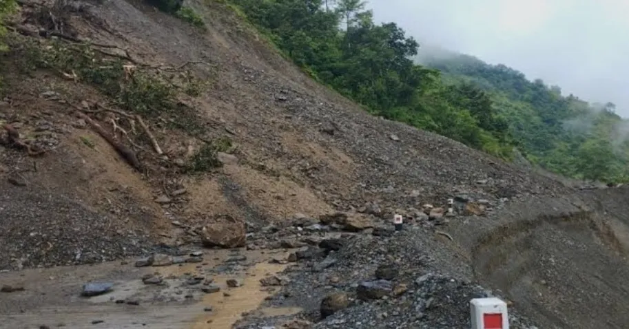 रुद्रवेणी–वामीटक्सार सडक चैतभर बन्द हुने