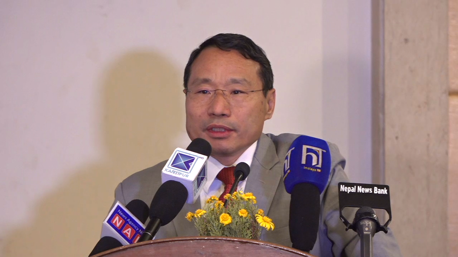 रोल्पामा वर्षमान पुनको ह्याट्रिक जित