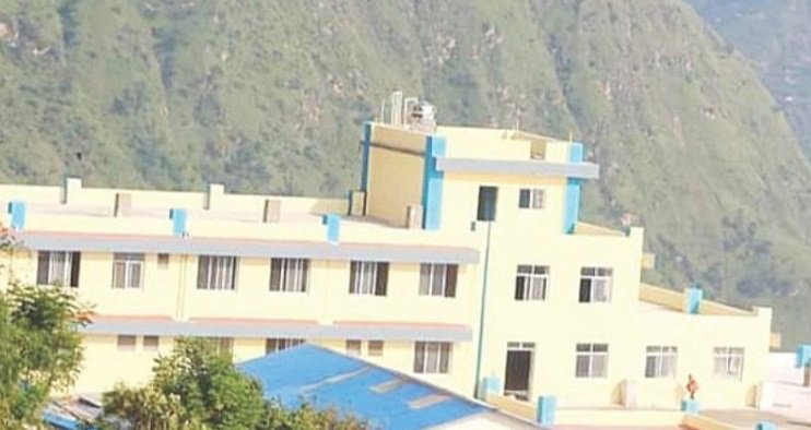 जिल्ला अस्पतालमा विशेषज्ञ चिकित्सा सेवा