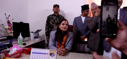 पदबहाली गर्दै निशा मेहताले भनिन् : नातावाद र कृपावादबाट टाढा हुनुपर्छ