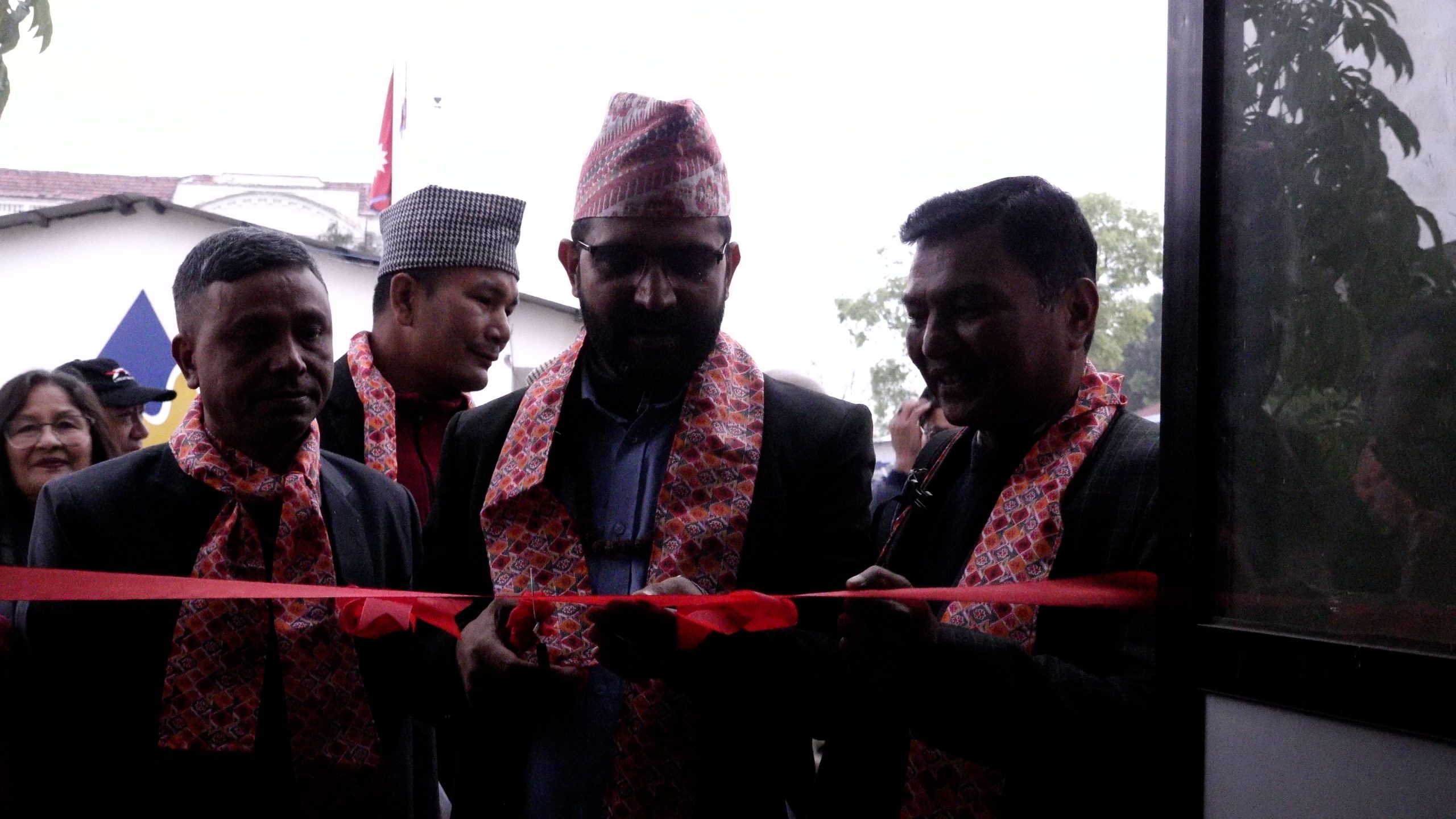 कलाकार राजकुमार विकको एकल चित्रकला प्रदर्शनी ‘सह–अस्तित्व’ सुरु