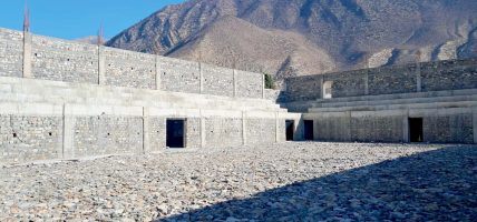 मुस्ताङको जोमसोममा निर्माणाधीन कभर्ड हल दुई वर्षदेखि अलपत्र