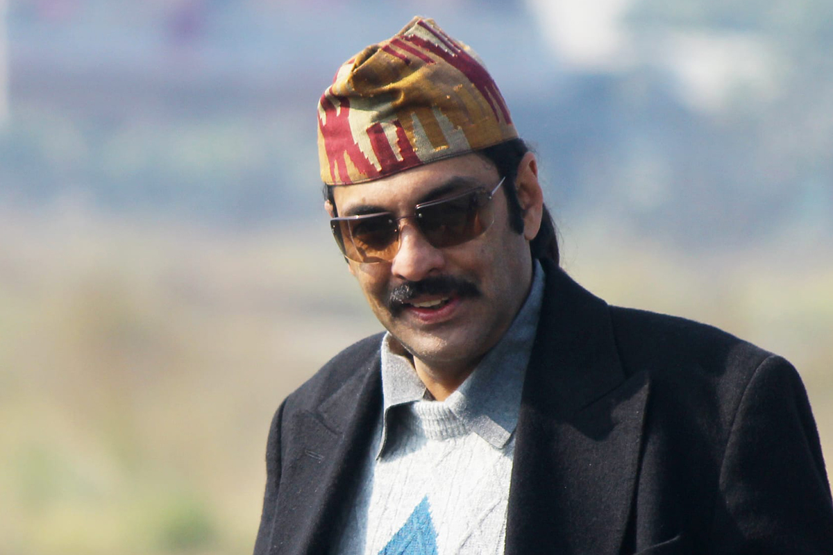 पूर्वयुवराज पारस शाह अस्पताल भर्ना