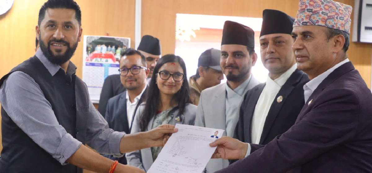नवनिर्वाचित सभामुखकाे शपथ आइतबार
