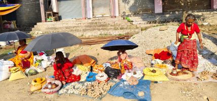 ‘कसैसँग छैन आशा, गर्छन् सडकमै सङ्घर्ष’